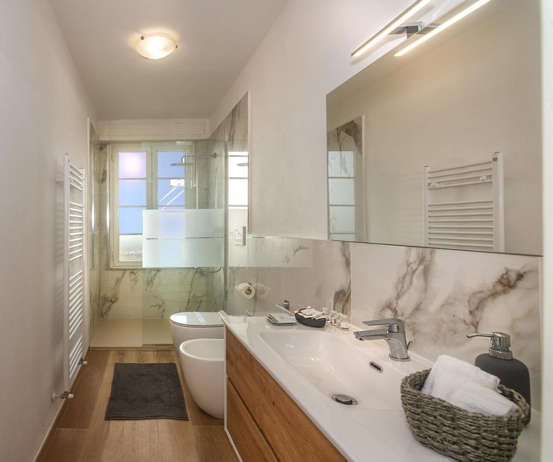 Amamare Apartments Виареджо Екстериор снимка