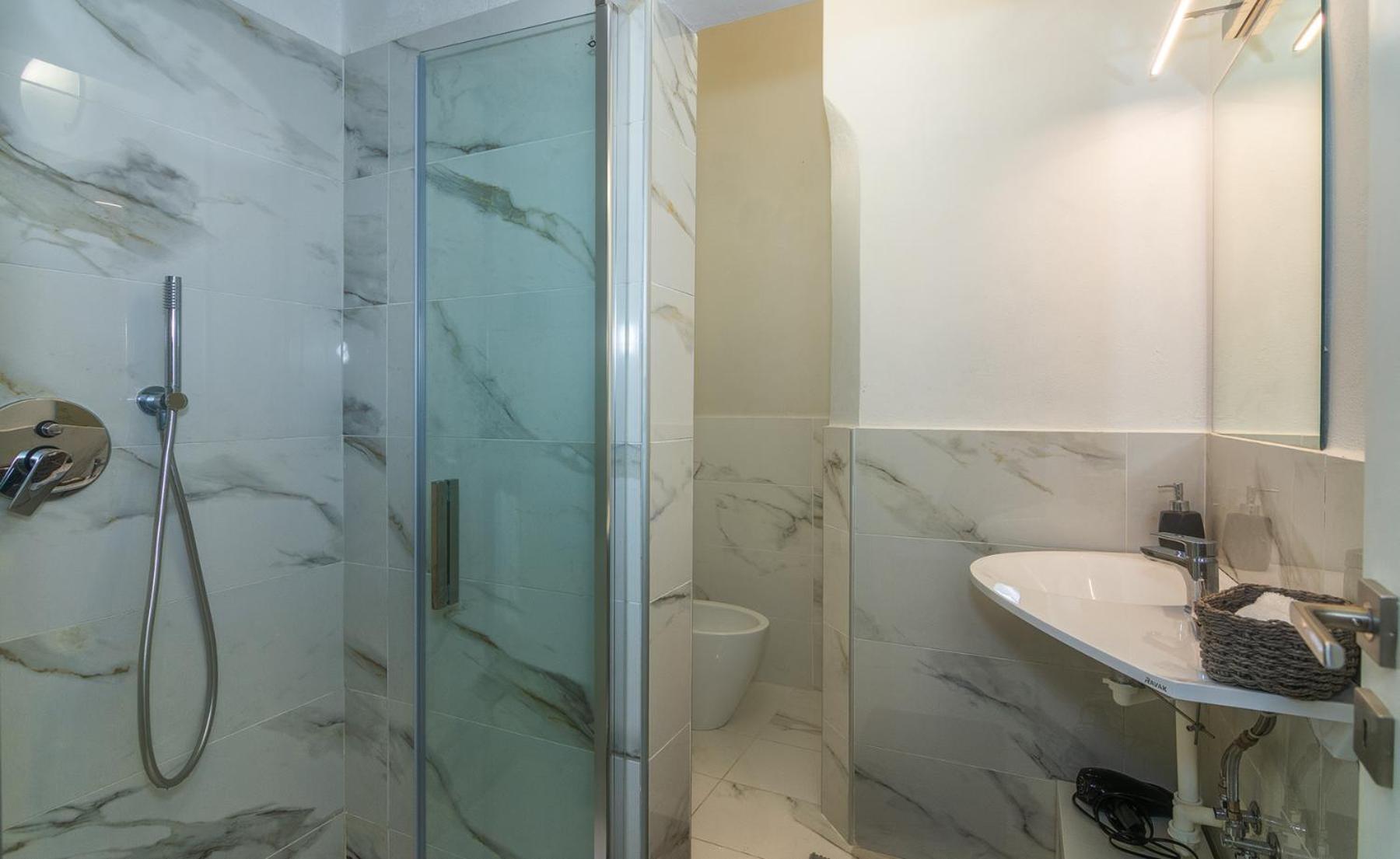 Amamare Apartments Виареджо Екстериор снимка