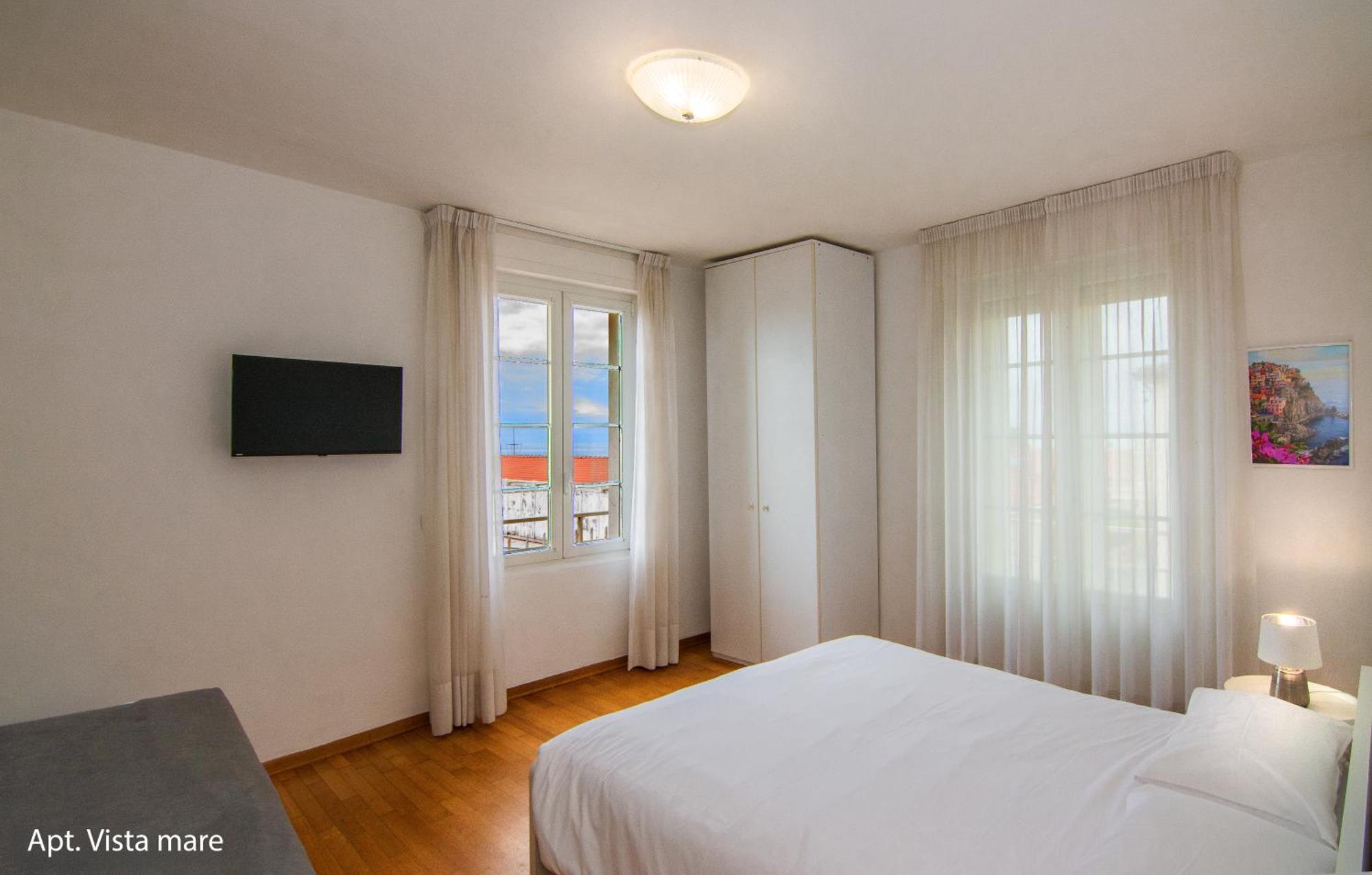 Amamare Apartments Виареджо Екстериор снимка